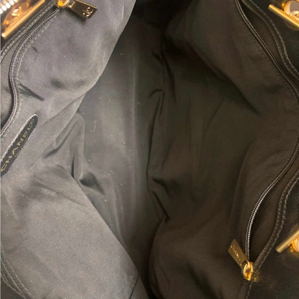 Authentic CHANEL black Caviar leather timeless Dome tote - Picture 14 of 16